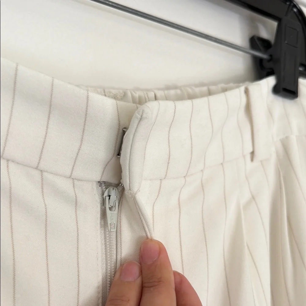 NWT Leith Women's Cream Pinstripe Wide-Leg Pants - Picture 2 of 8